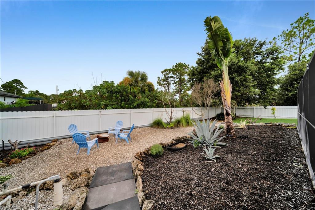 2812 Karen Ave N Property Photo 32