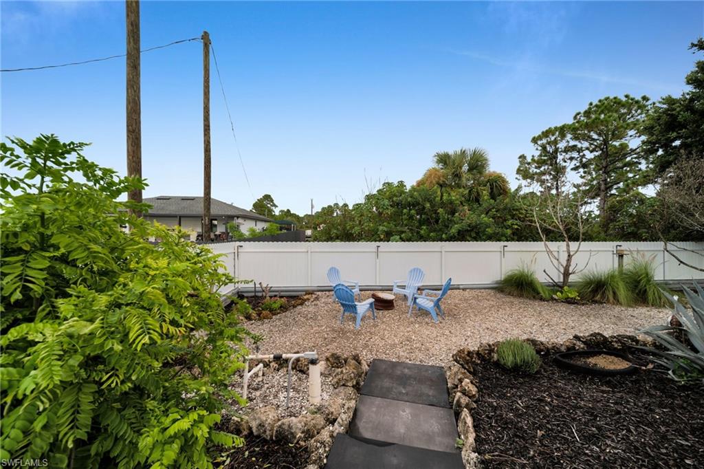2812 Karen Ave N Property Photo 33