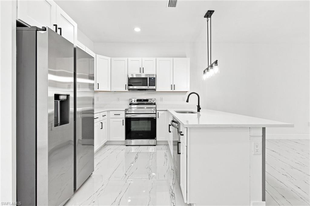 2421 Herb Ave S Property Photo 10