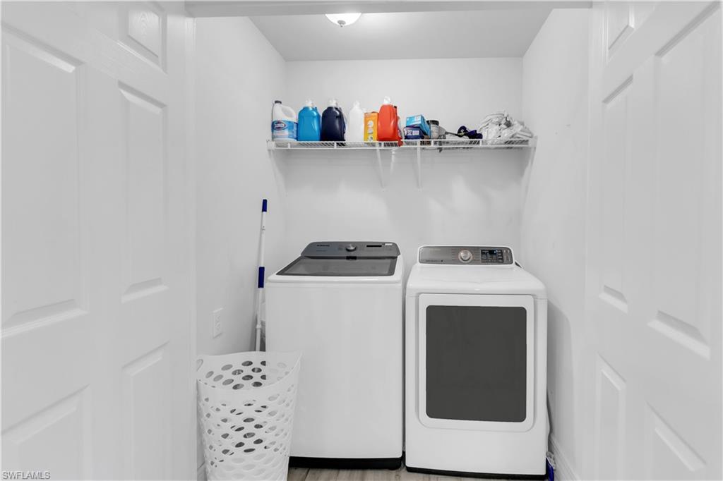 5061/5063 Locke Ln Property Photo 15