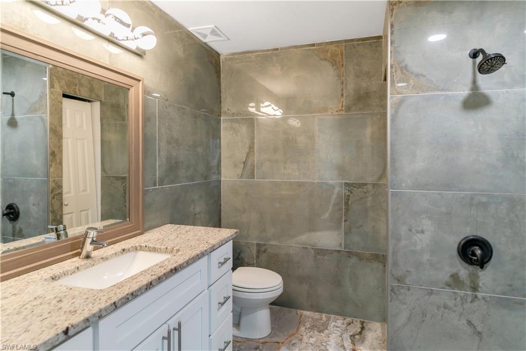 5061/5063 Locke Ln Property Photo 16