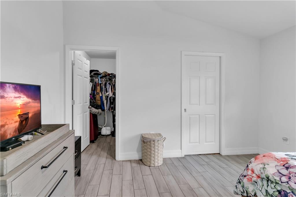 5061/5063 Locke Ln Property Photo 19