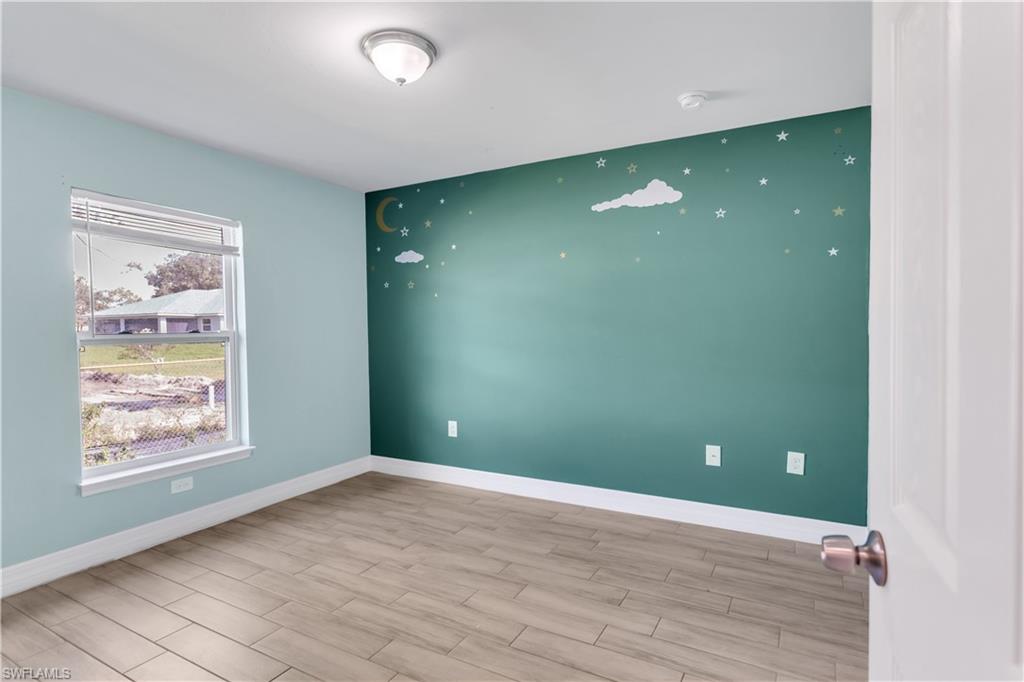 5061/5063 Locke Ln Property Photo 21