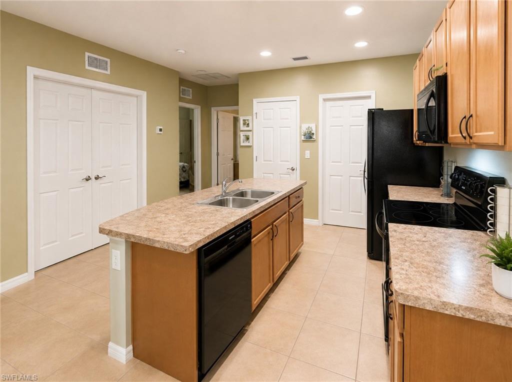 10716 Crossback Ln Property Photo 5
