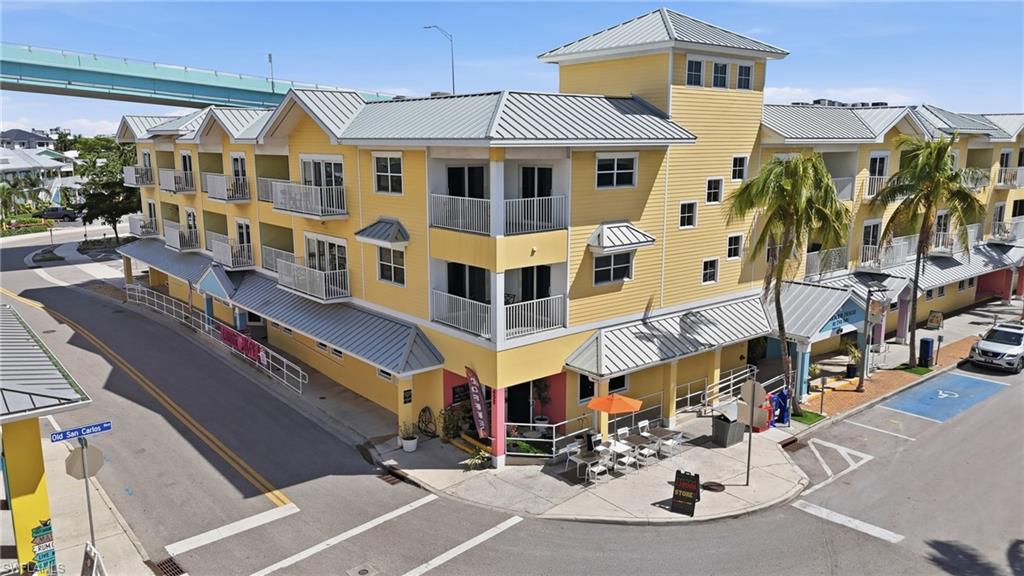 450 Old San Carlos Blvd G106 Property Photo 2