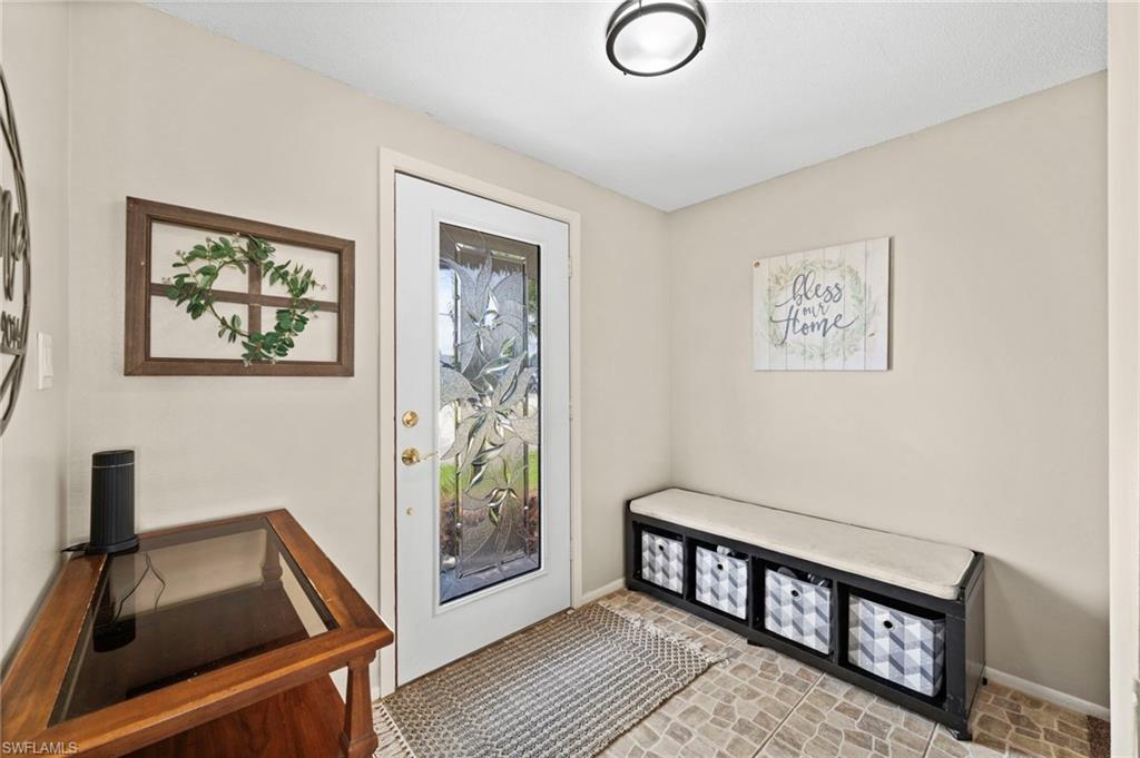 22112 Bronxville Ave Property Photo 5
