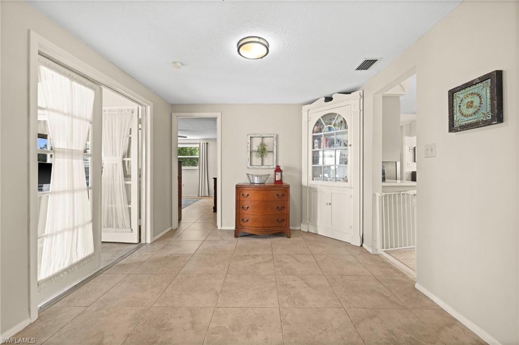 22112 Bronxville Ave Property Photo 19