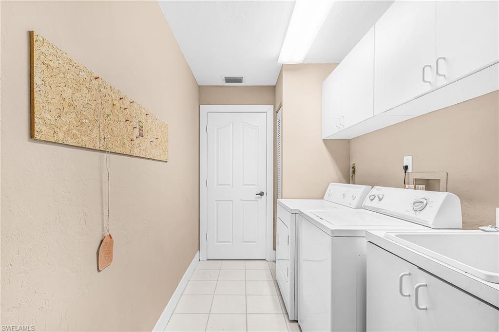 12538 Barrington Ct Property Photo 12