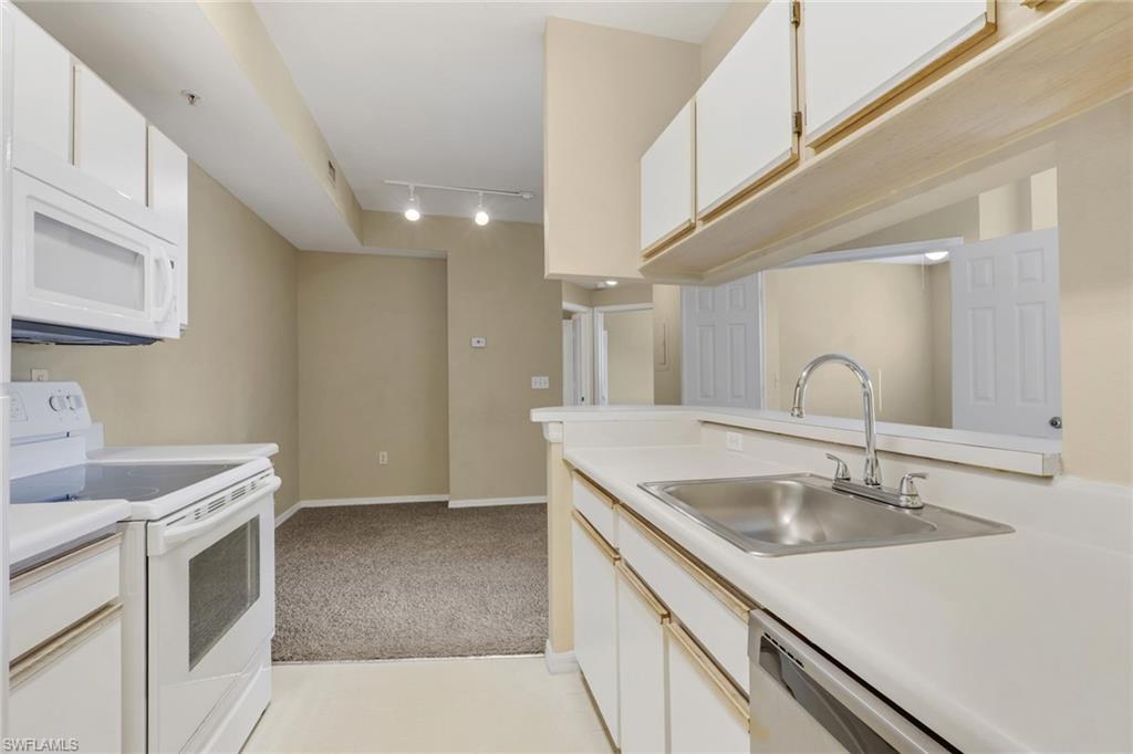 6321 Aragon Way 206 Property Photo 21
