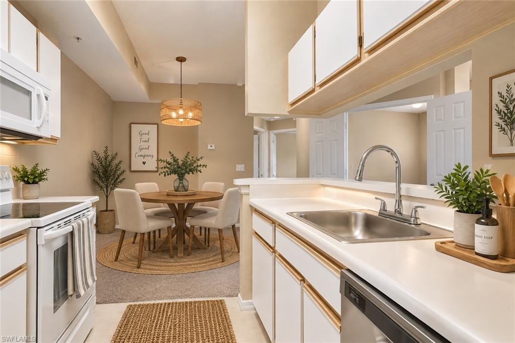 6321 Aragon Way 206 Property Photo 22