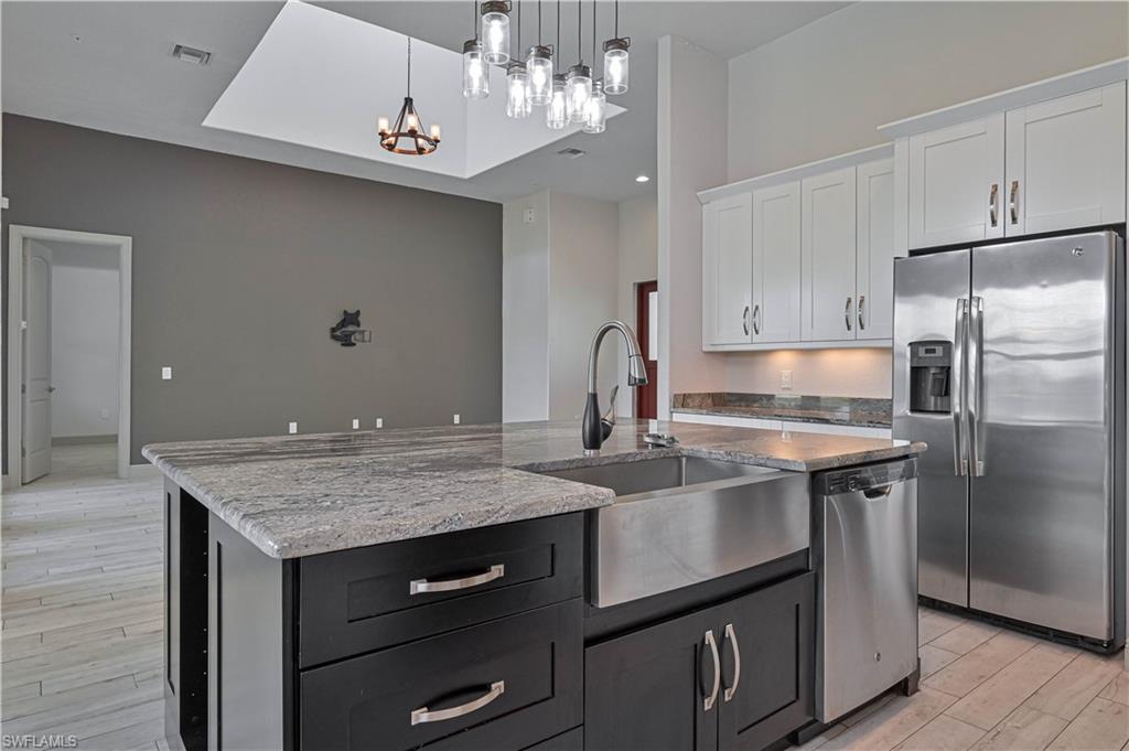 18111 Riverchase Ct Property Photo 9
