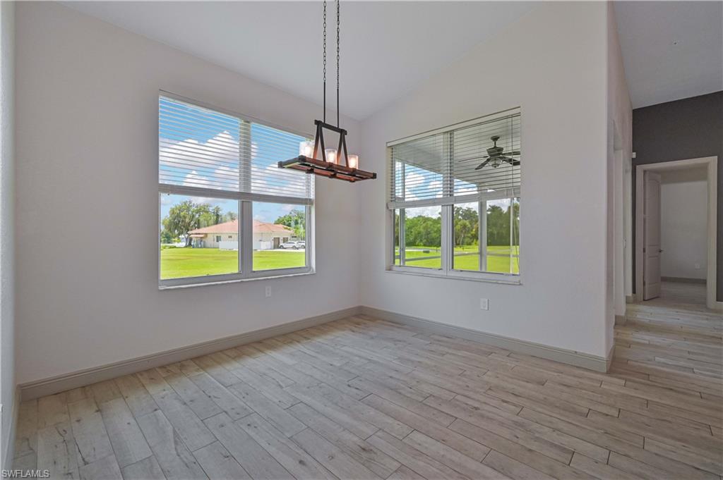 18111 Riverchase Ct Property Photo 15