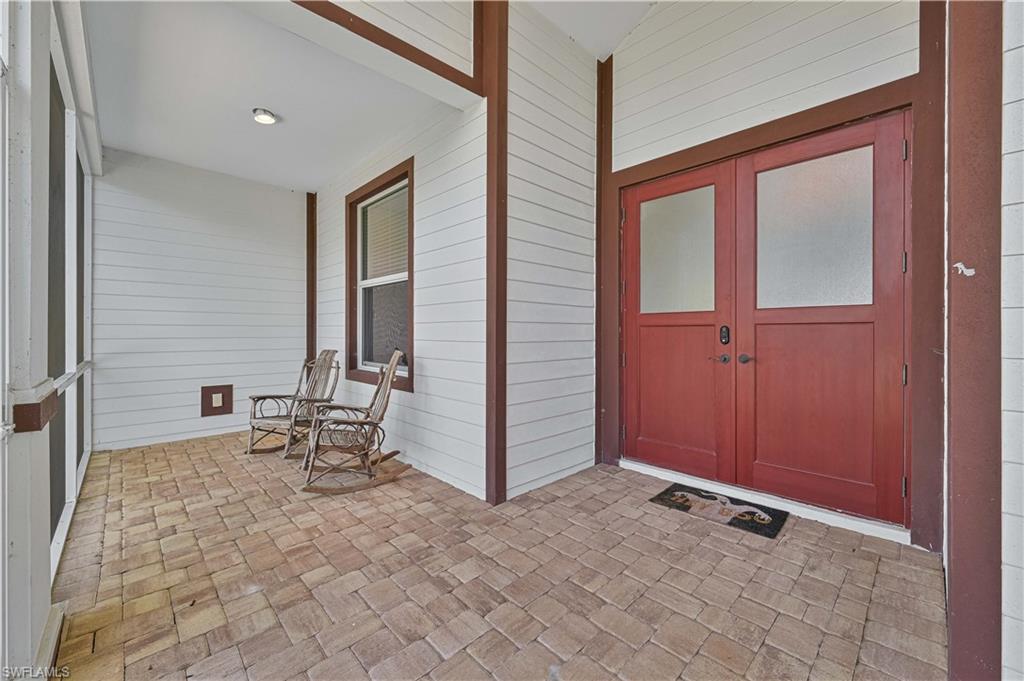 18111 Riverchase Ct Property Photo 18