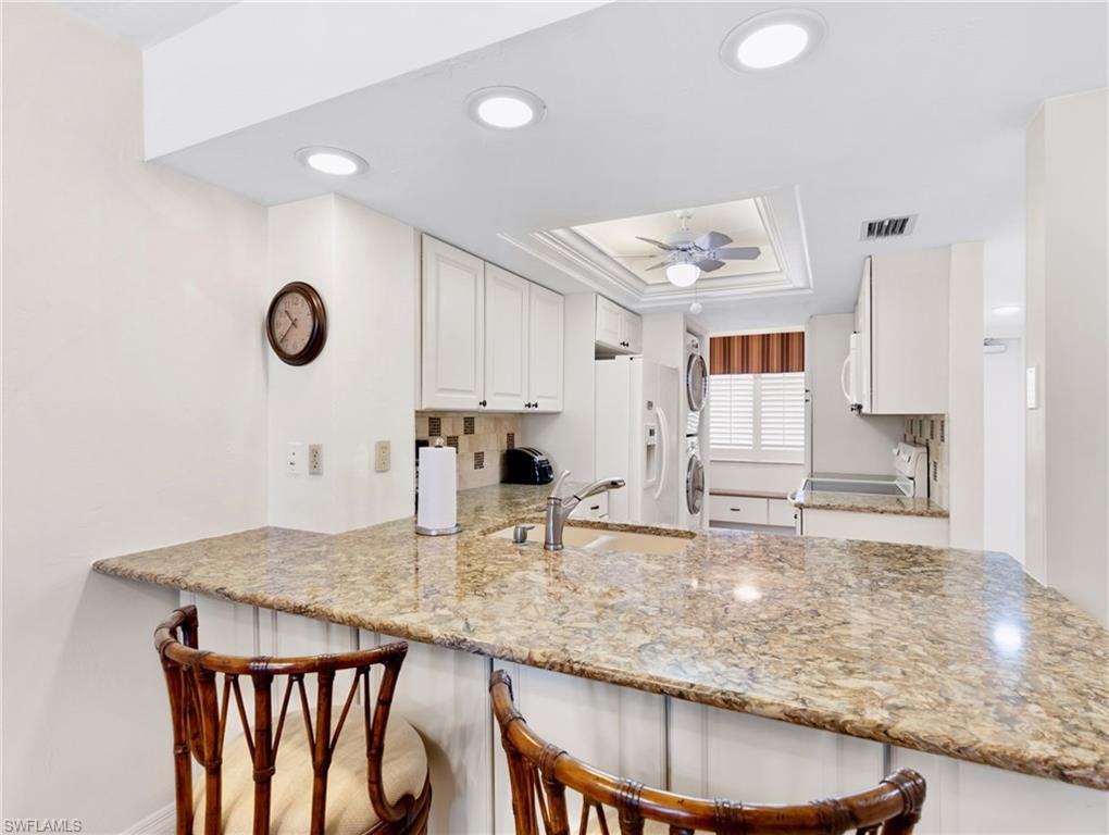 7500 Estero Blvd 203 Property Photo 14