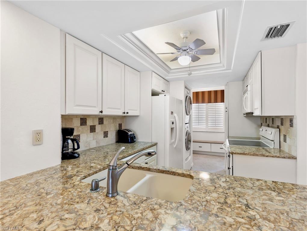 7500 Estero Blvd 203 Property Photo 15