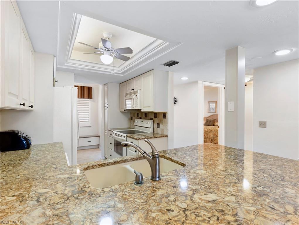 7500 Estero Blvd 203 Property Photo 16