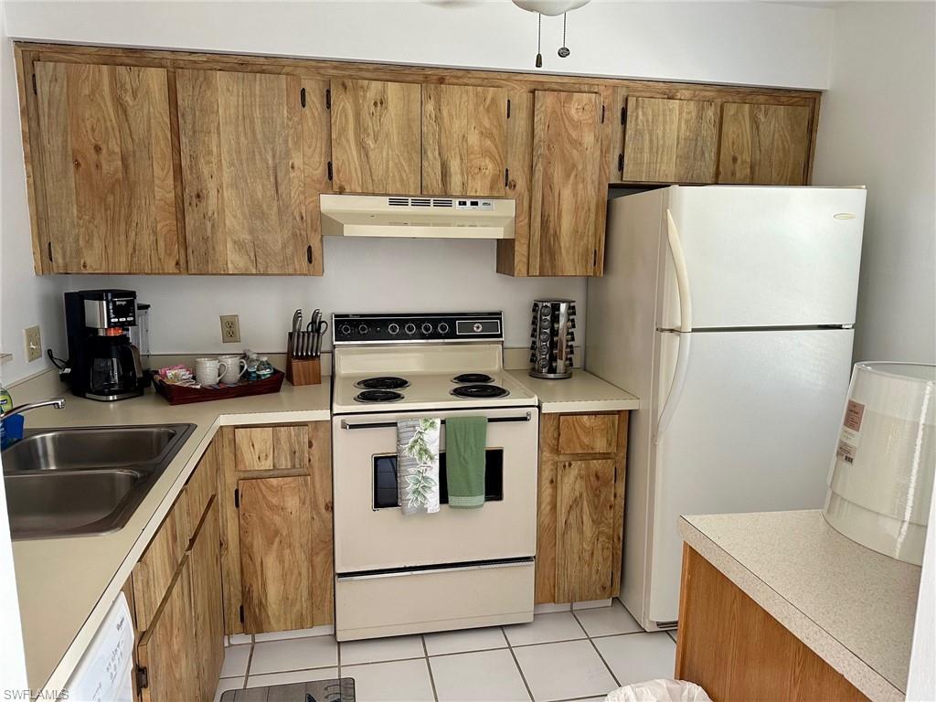 9391 Lennex Ln Property Photo 8