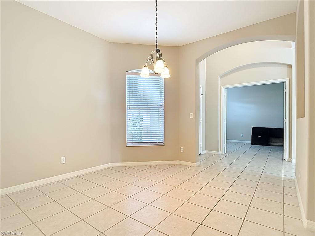 2798 Via Piazza Loop Property Photo 5