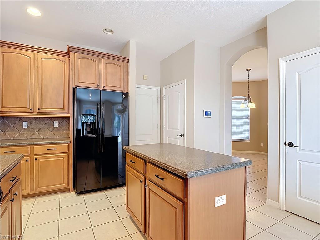 2798 Via Piazza Loop Property Photo 17