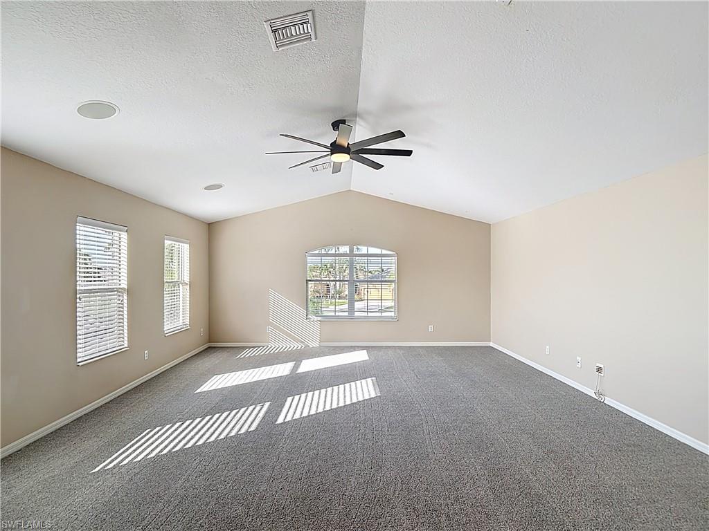 2798 Via Piazza Loop Property Photo 25