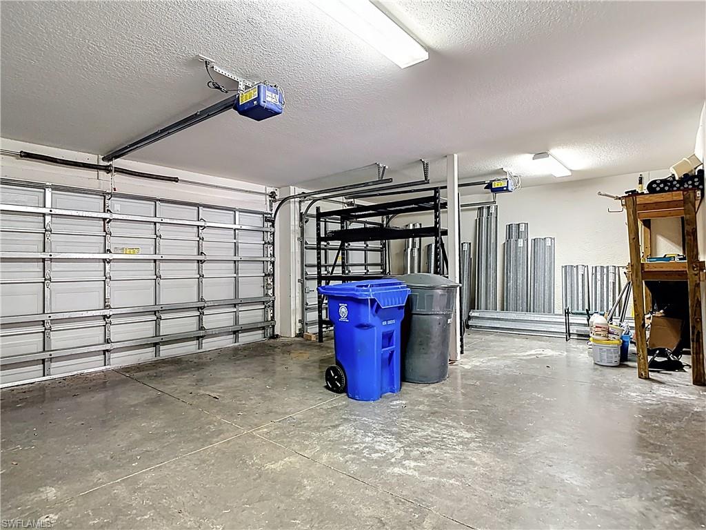 2798 Via Piazza Loop Property Photo 37