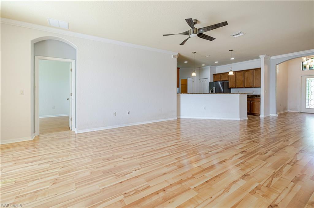 11318 Red Bluff Ln Property Photo 7