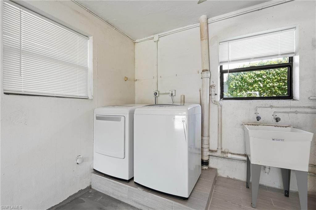 1421 Olmeda Way Property Photo 26