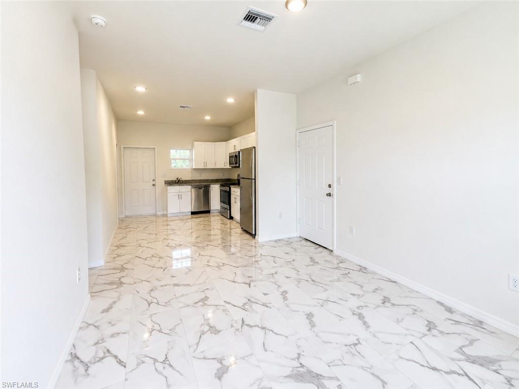 1138 Rambler St Property Photo 2