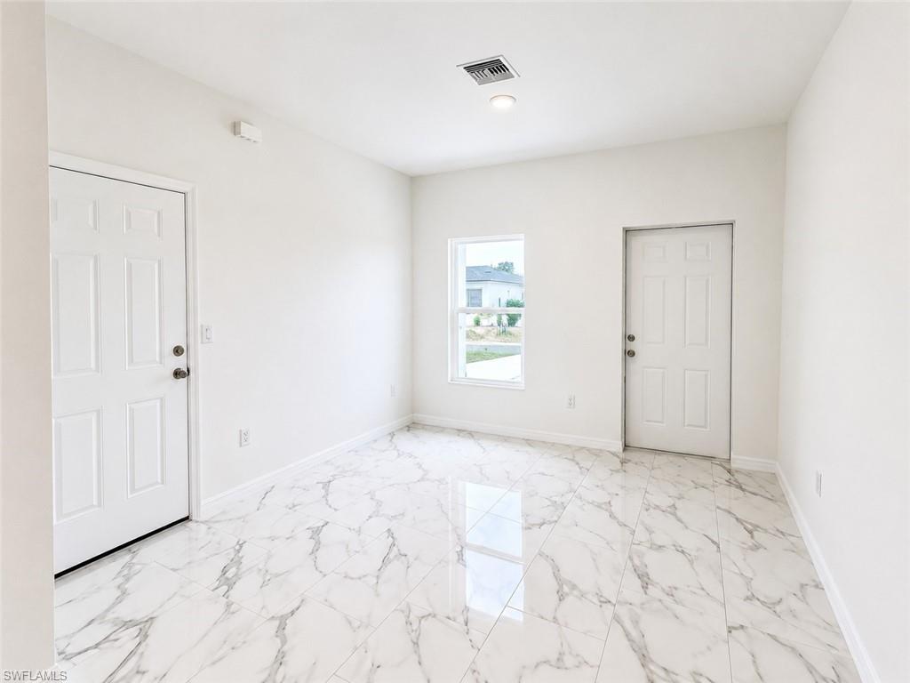 1138 Rambler St Property Photo 8