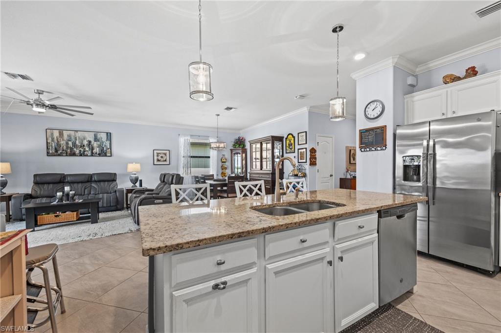 14517 Monrovia Ln Property Photo 11