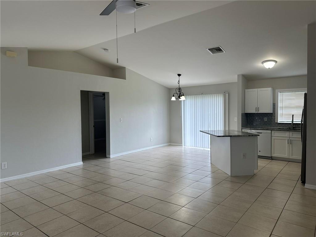2231 Nw 7th Pl Property Photo 7