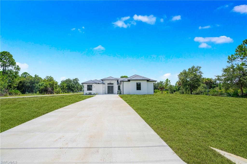 7717 18th Ter Property Photo 5