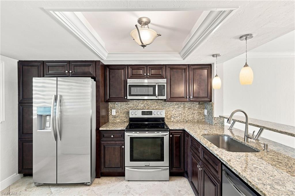 136 Cypress Way E 4 Property Photo 2