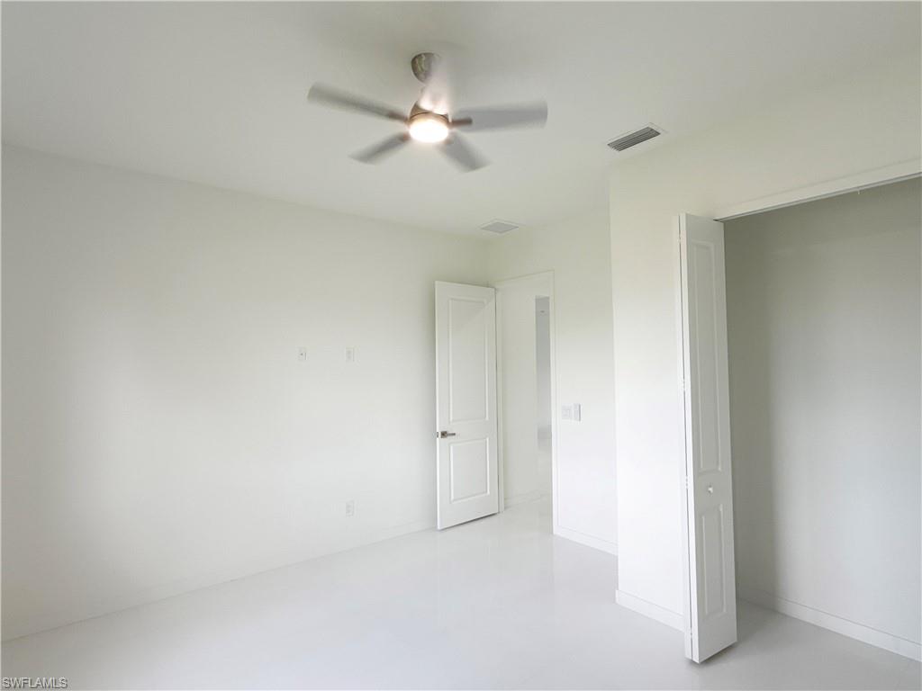 2325 Nw 37th Pl Property Photo 13