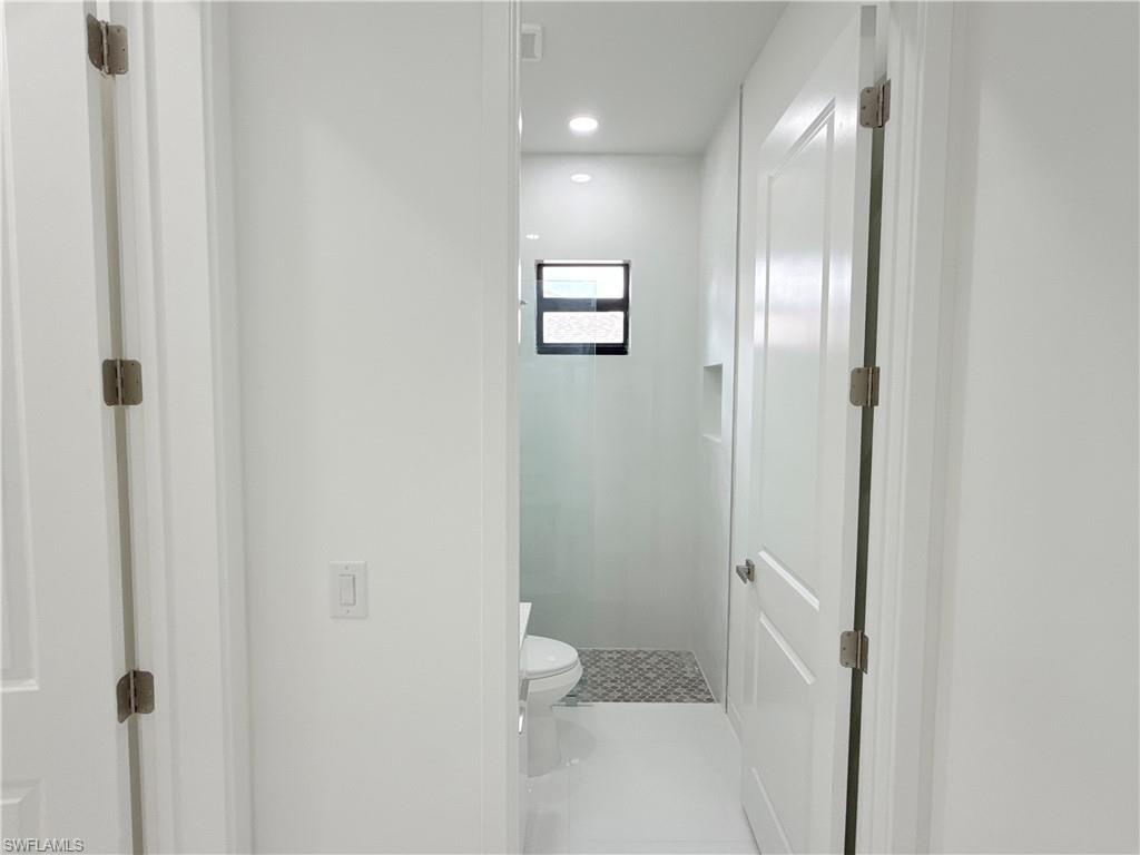 2325 Nw 37th Pl Property Photo 14