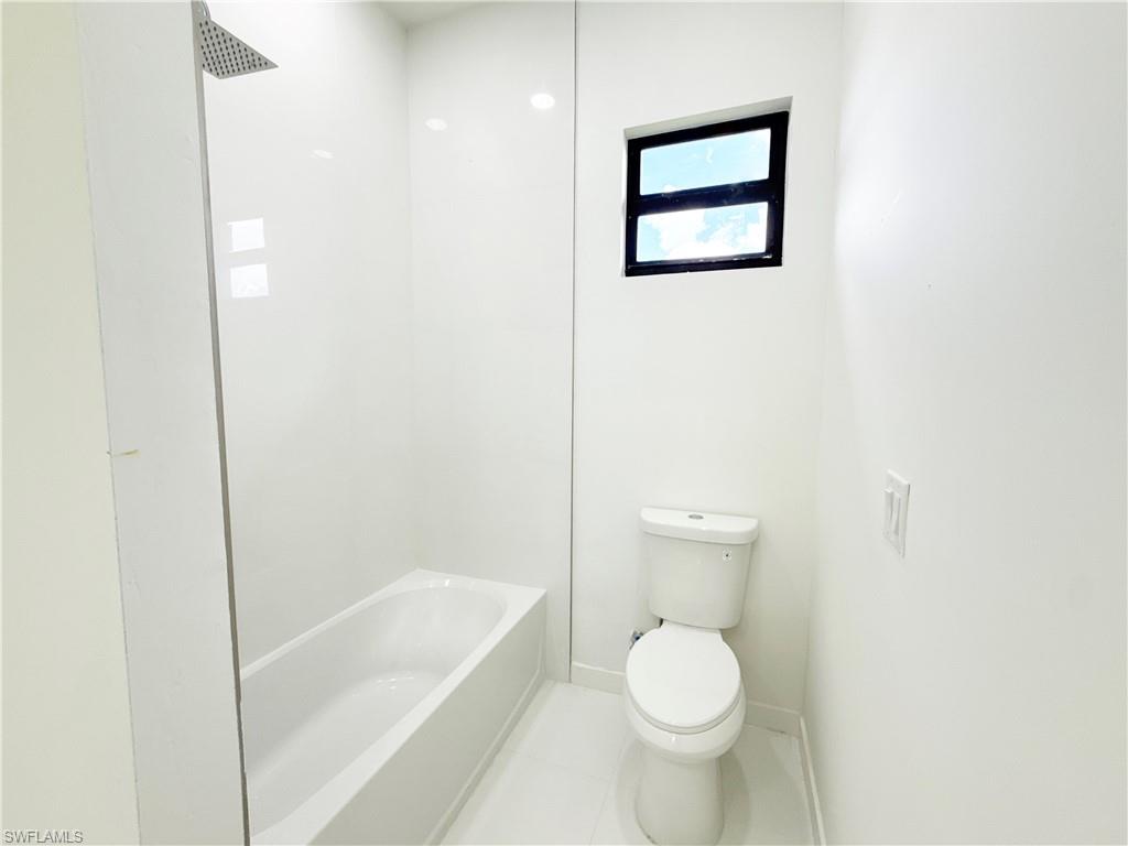 2325 Nw 37th Pl Property Photo 25