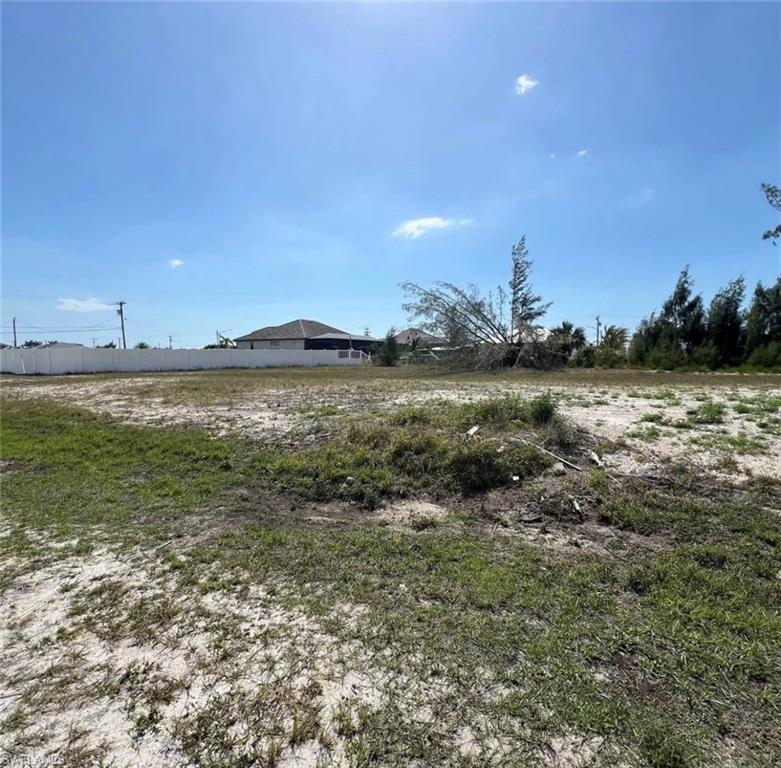 1608 Nw 39th Ave Property Photo 2