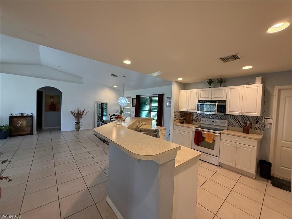 2837 Nw 21st Ave Property Photo 12
