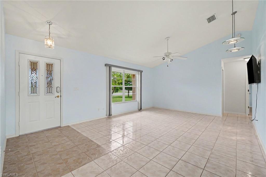 511 Trafalgar Pkwy Property Photo 6