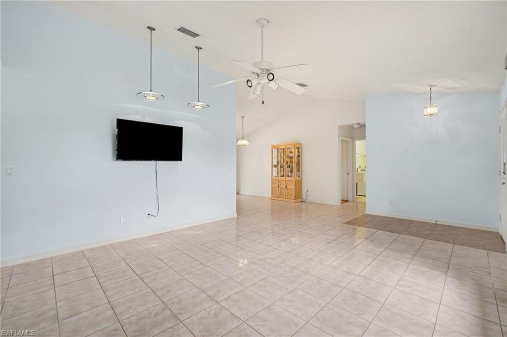 511 Trafalgar Pkwy Property Photo 8
