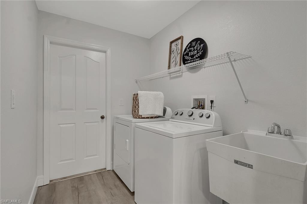 3554 Penelope Ter Property Photo 23