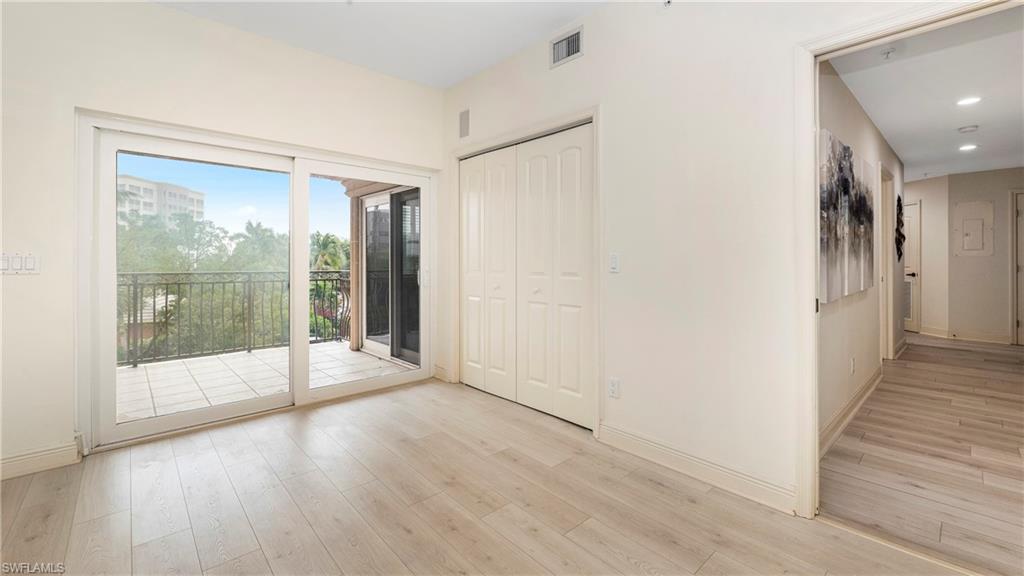 14811 Laguna Dr 202 Property Photo 20