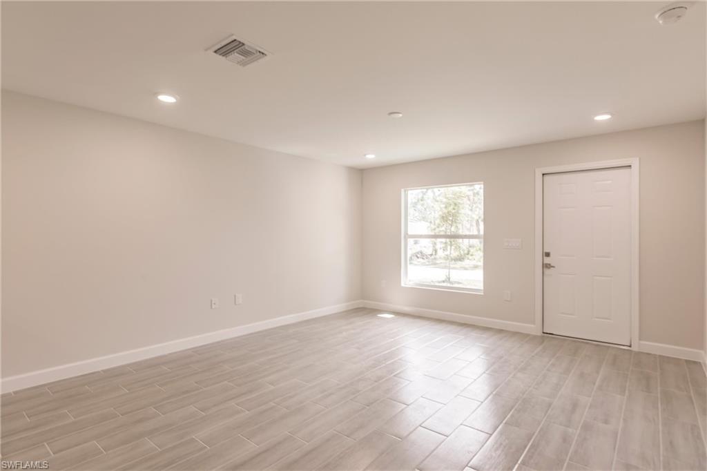 3844/3846 Kittyhawk Dr Property Photo 14