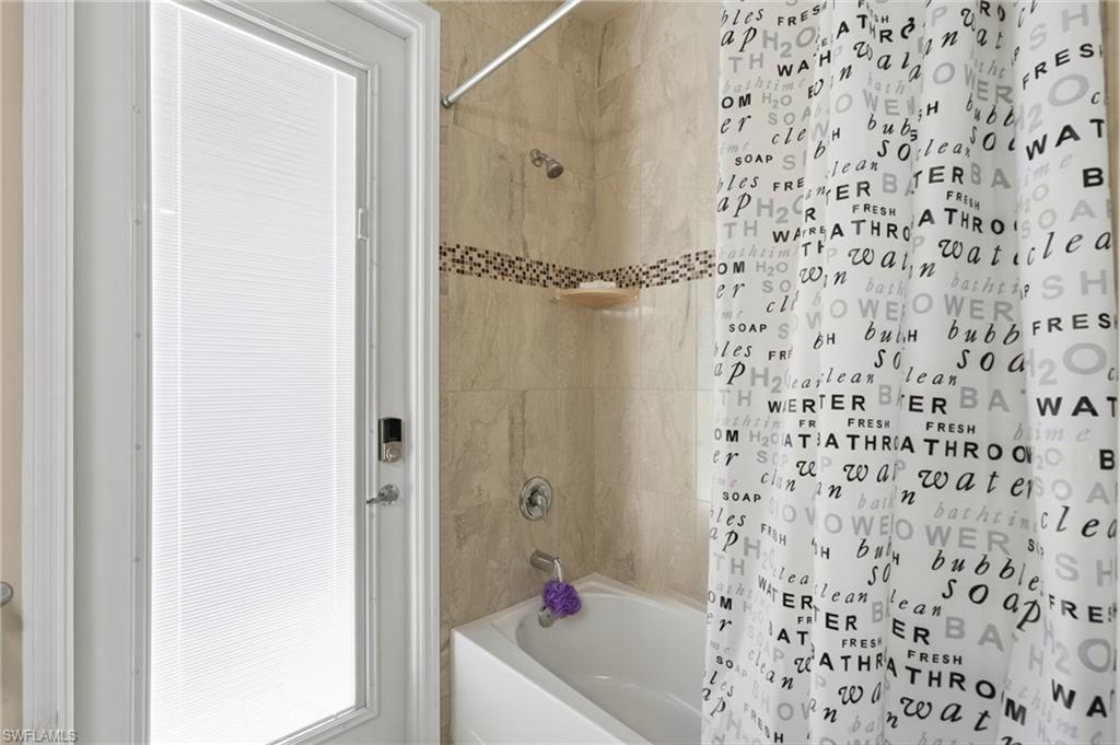 4507 Lake Heather Cir Property Photo 25