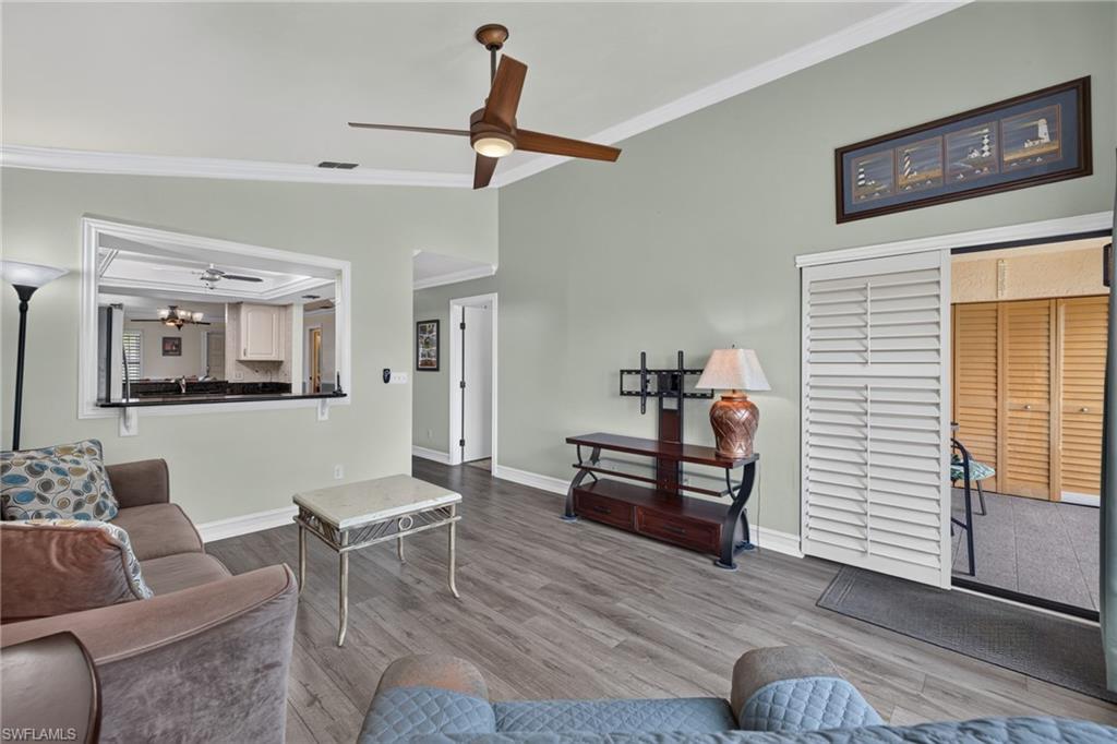 8382 Charter Club Cir 6 Property Photo 14
