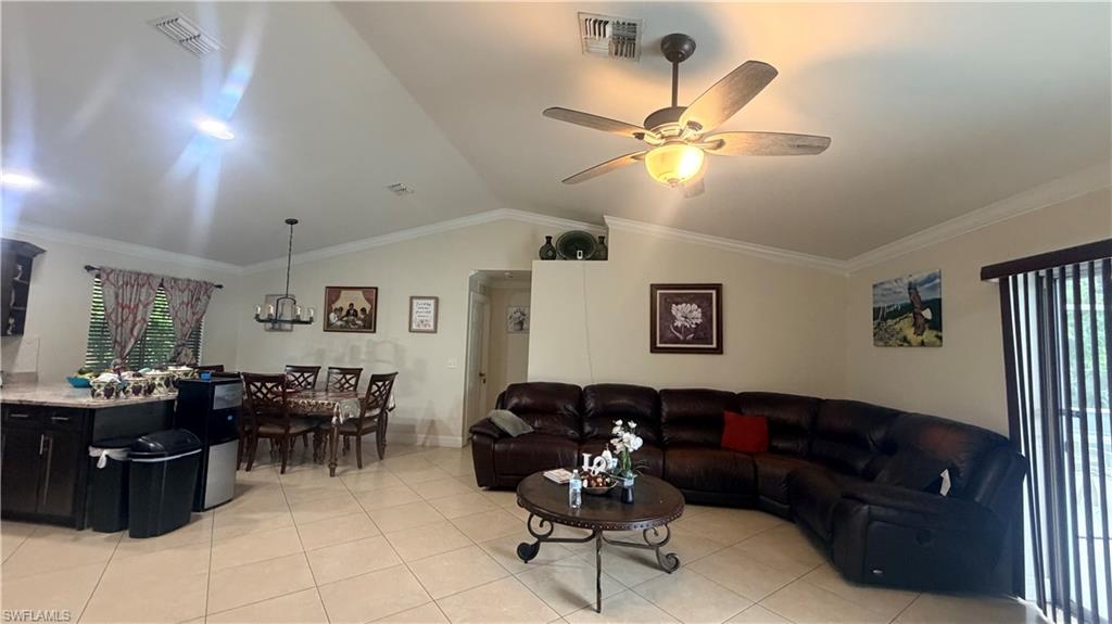 2230 Crystal Dr Property Photo 18