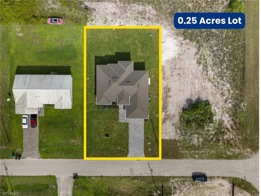 773 Nina Ave S Property Photo 2