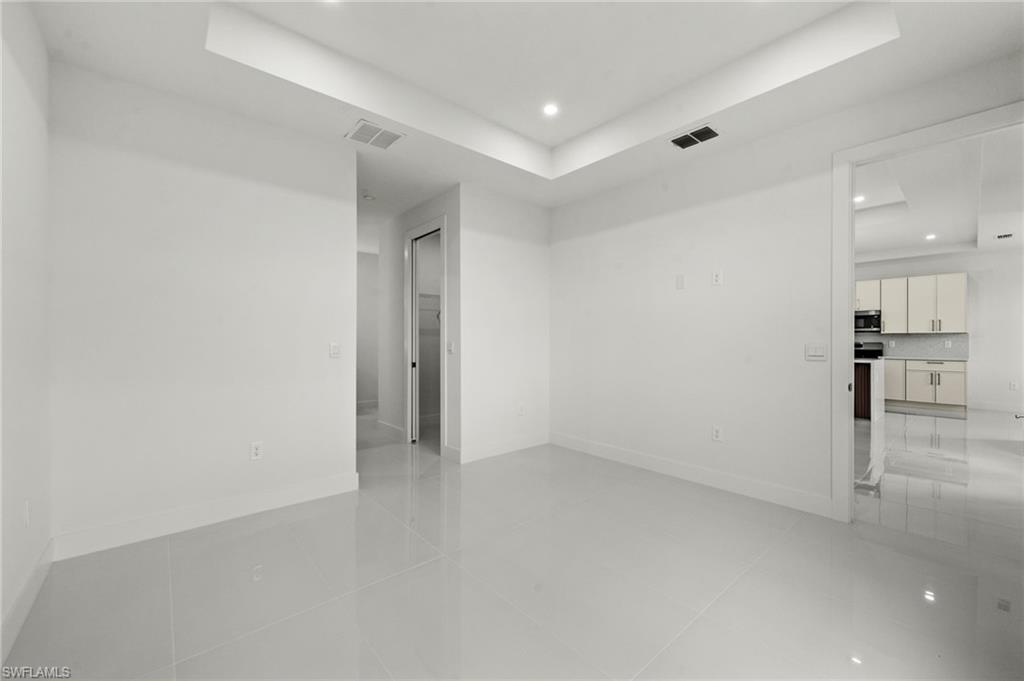 773 Nina Ave S Property Photo 18
