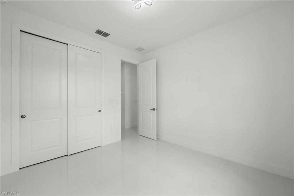 773 Nina Ave S Property Photo 21