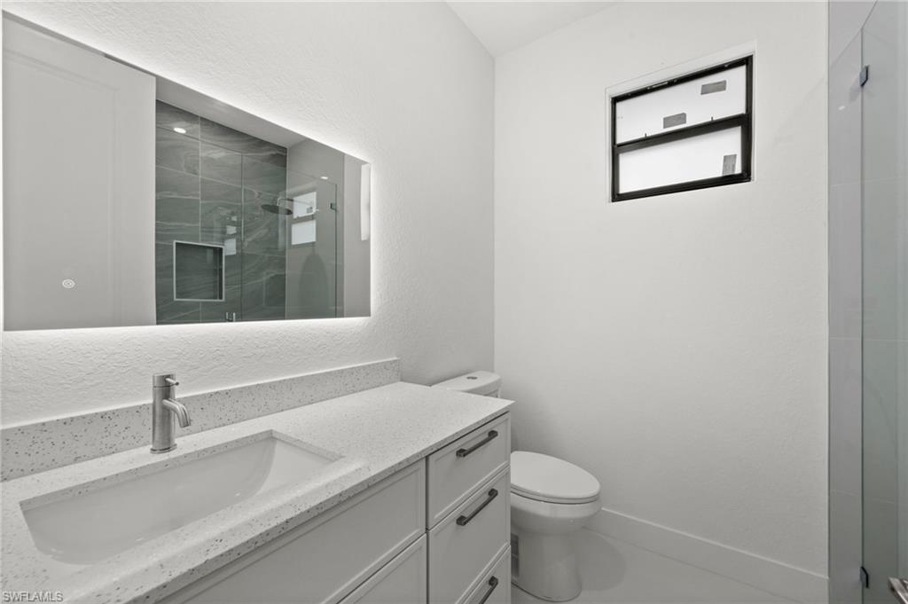 773 Nina Ave S Property Photo 24